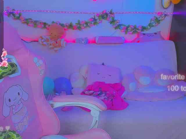 LoliSuccub webcam