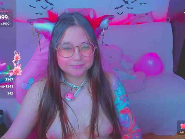 LoliSuccub webcam