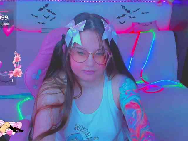 LoliSuccub webcam