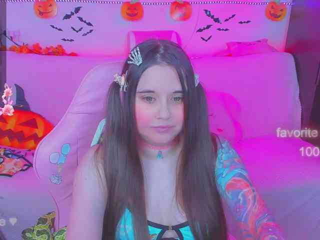 LoliSuccub webcam