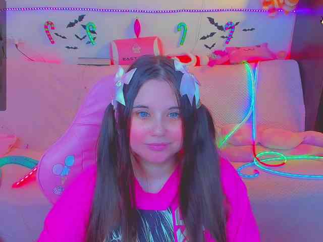 LoliSuccub webcam
