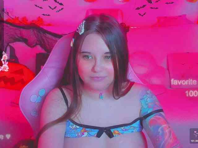 LoliSuccub webcam