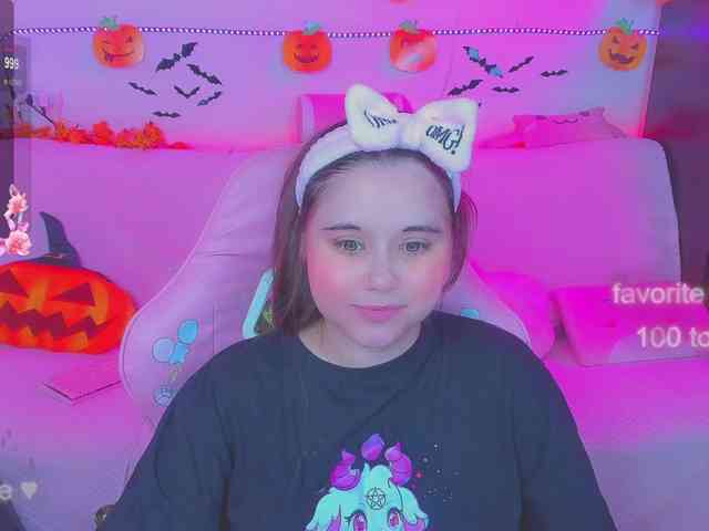 LoliSuccub webcam