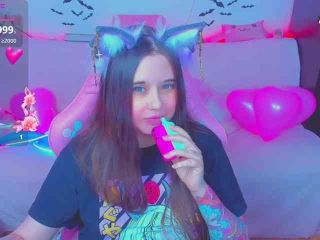 LoliSuccub webcam