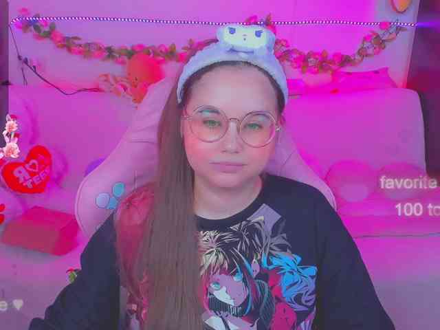 LoliSuccub webcam