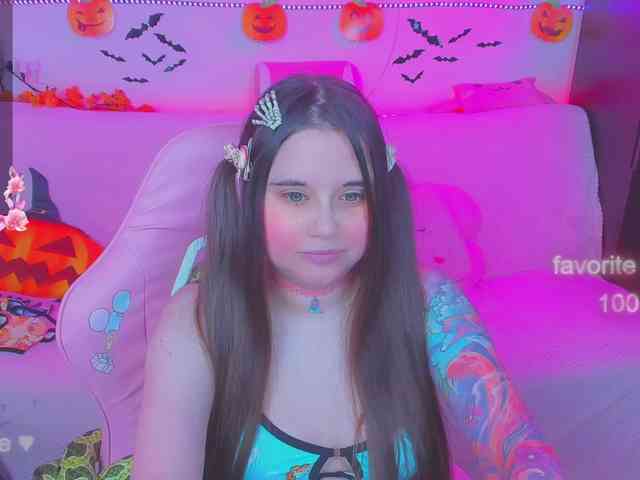 LoliSuccub webcam