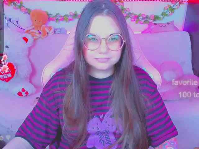 LoliSuccub webcam