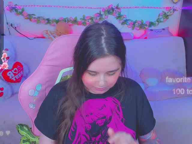 LoliSuccub webcam