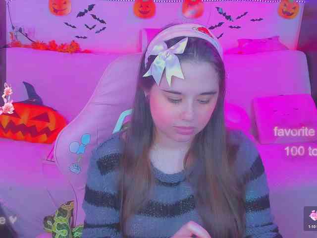 LoliSuccub webcam