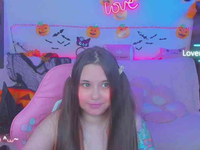 LoliSuccub webcam