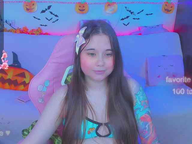 LoliSuccub webcam