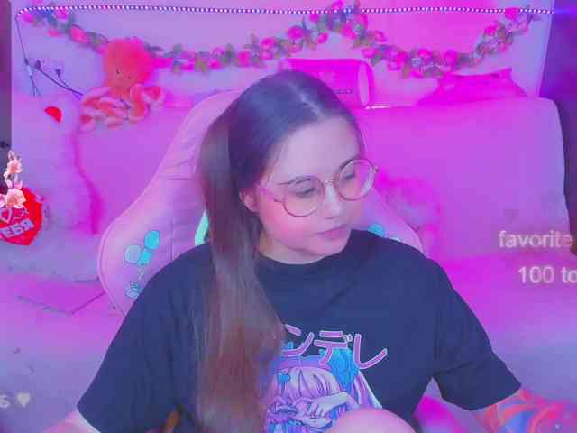 LittleKitsune Live Webcam on BongaCams