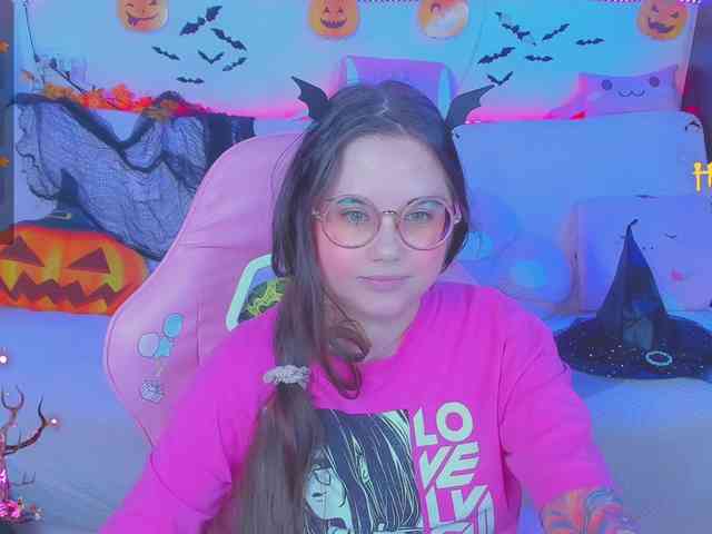 LoliSuccub webcam