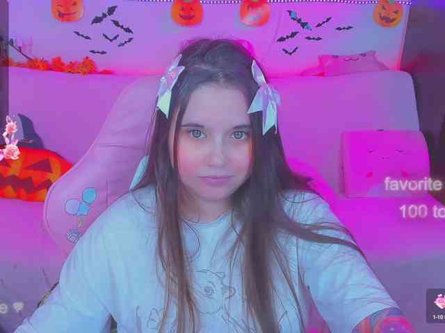 LoliSuccub webcam