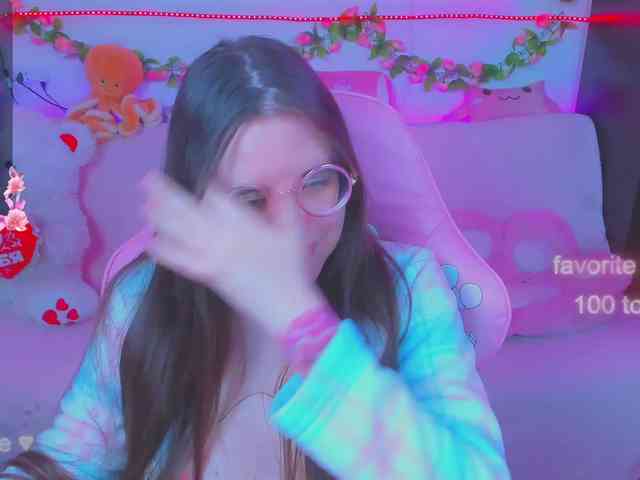 LoliSuccub webcam