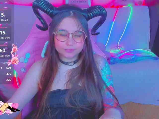 LoliSuccub webcam