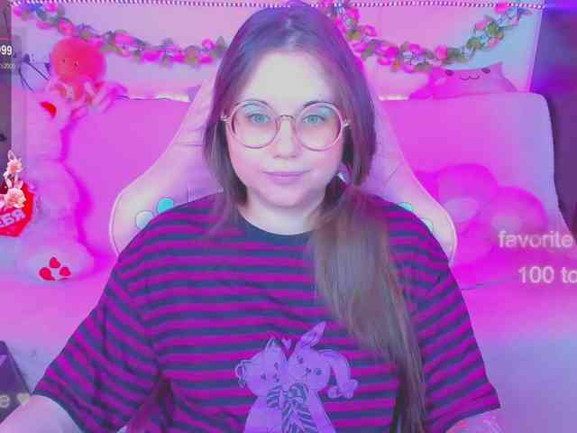 LoliSuccub webcam