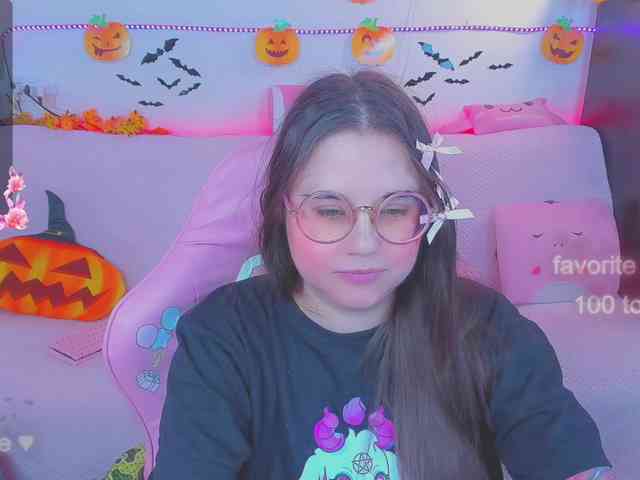 LoliSuccub webcam
