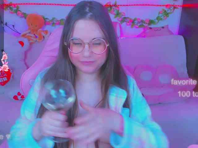 LoliSuccub webcam