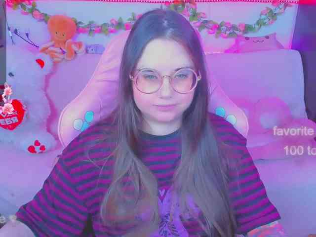 LoliSuccub webcam