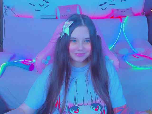 LoliSuccub webcam