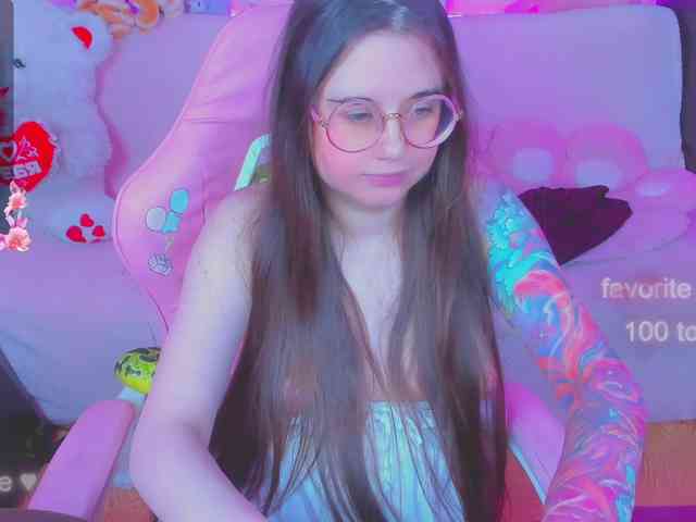 LoliSuccub webcam
