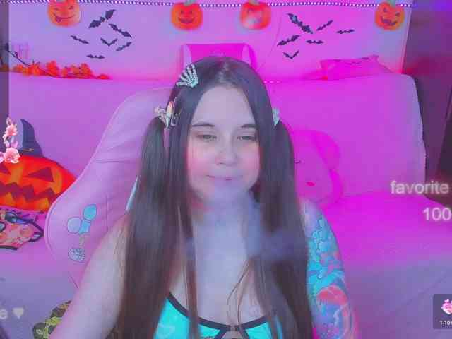 LoliSuccub webcam