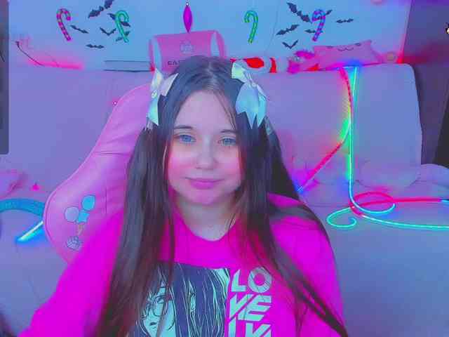 LoliSuccub webcam
