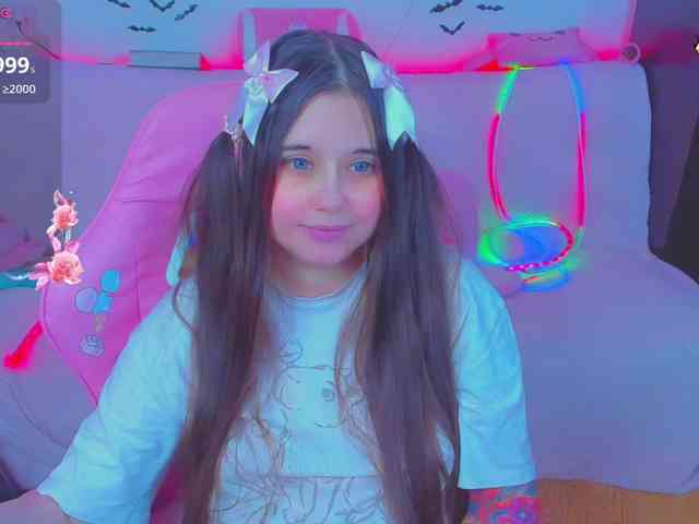 LoliSuccub webcam