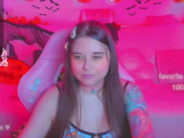 LoliSuccub webcam
