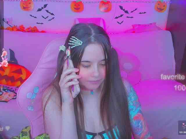 LittleKitsune Live Webcam on BongaCams