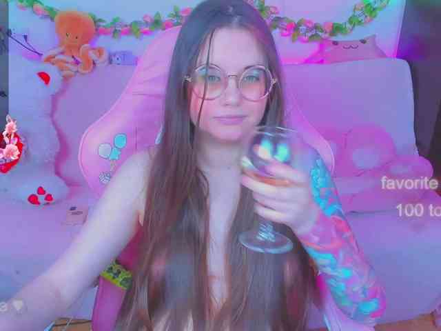 LoliSuccub webcam