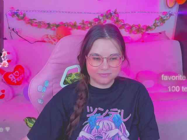 LoliSuccub webcam