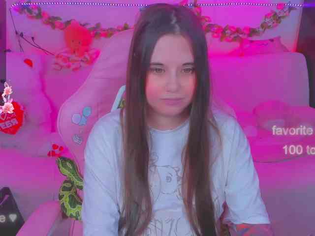 LoliSuccub webcam