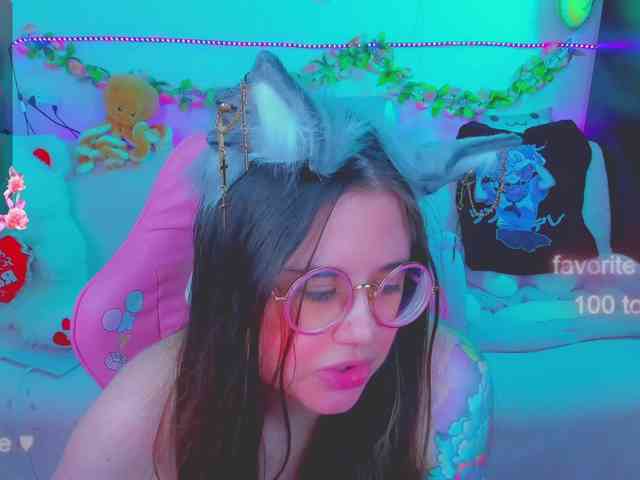LoliSuccub webcam