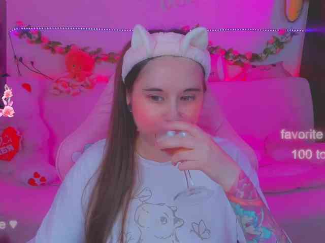 LoliSuccub webcam