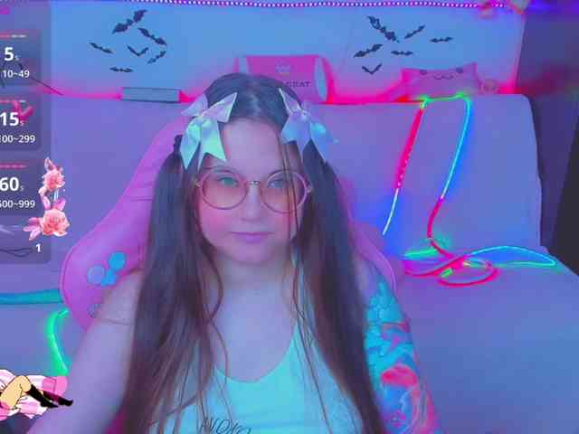 LoliSuccub webcam