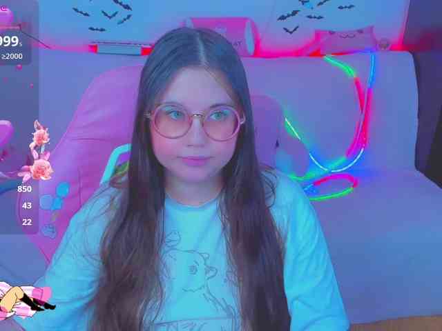 LoliSuccub webcam