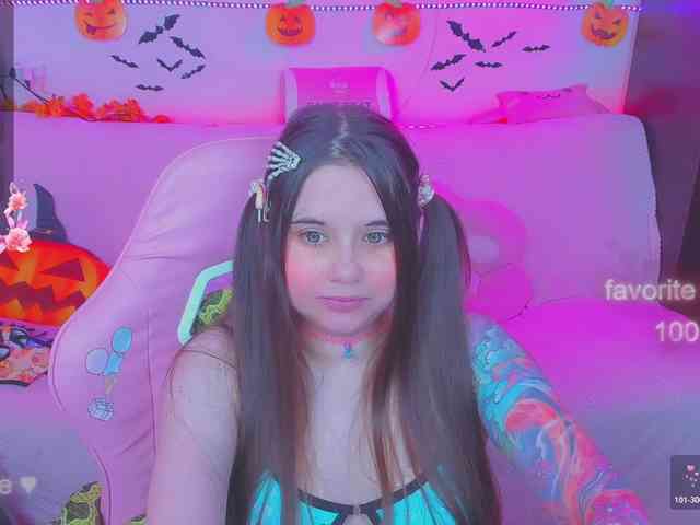 LoliSuccub webcam