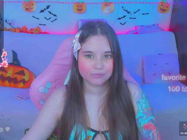 LoliSuccub webcam