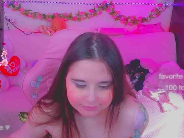 LoliSuccub webcam