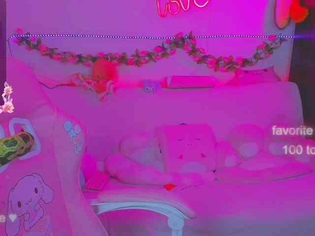 LoliSuccub webcam
