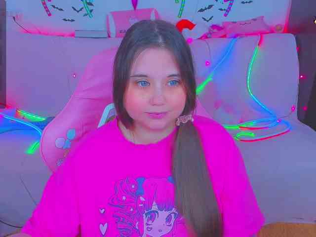 LoliSuccub webcam