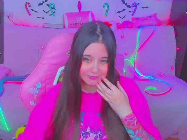 LoliSuccub webcam
