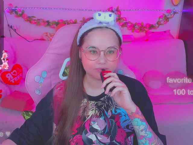 LoliSuccub webcam