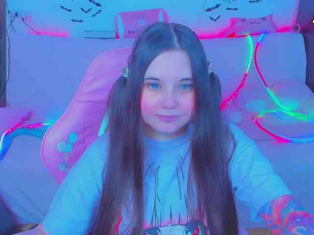 LoliSuccub webcam