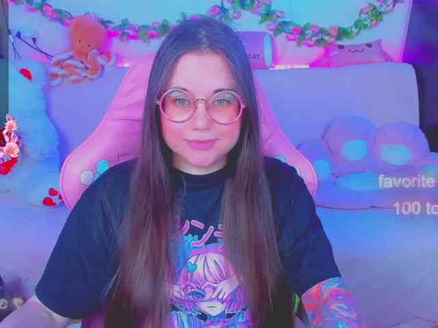 LoliSuccub webcam