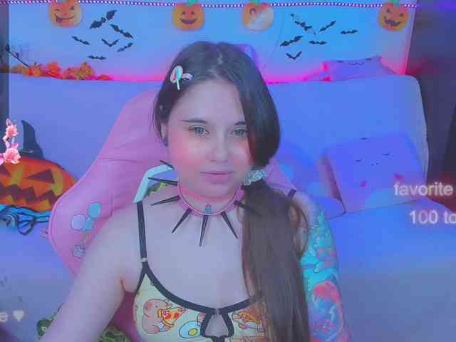 LoliSuccub webcam