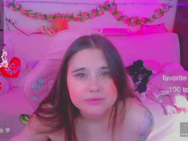 LoliSuccub webcam