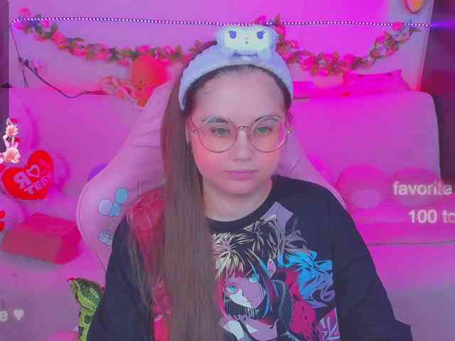 LoliSuccub webcam